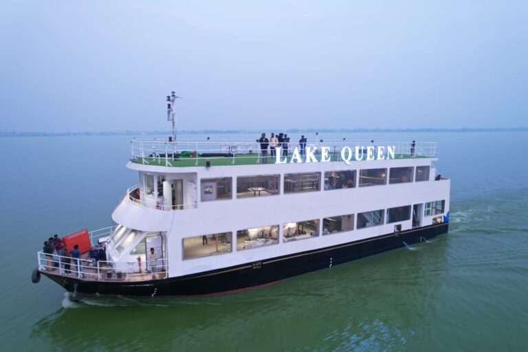 lake-queen-2-768x512